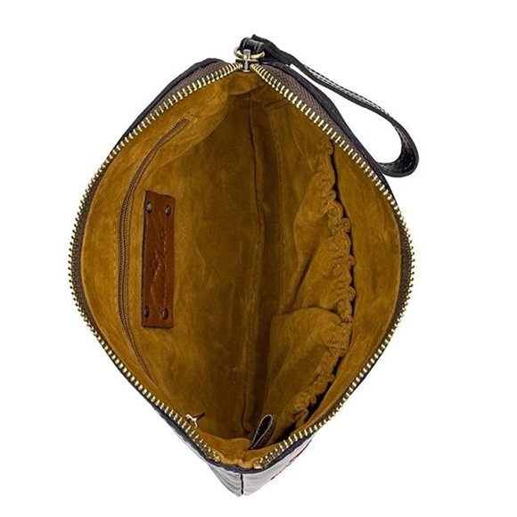 Patricia Nash Cassini Large Leather Wristlet Clutch - Picture 4 of 8